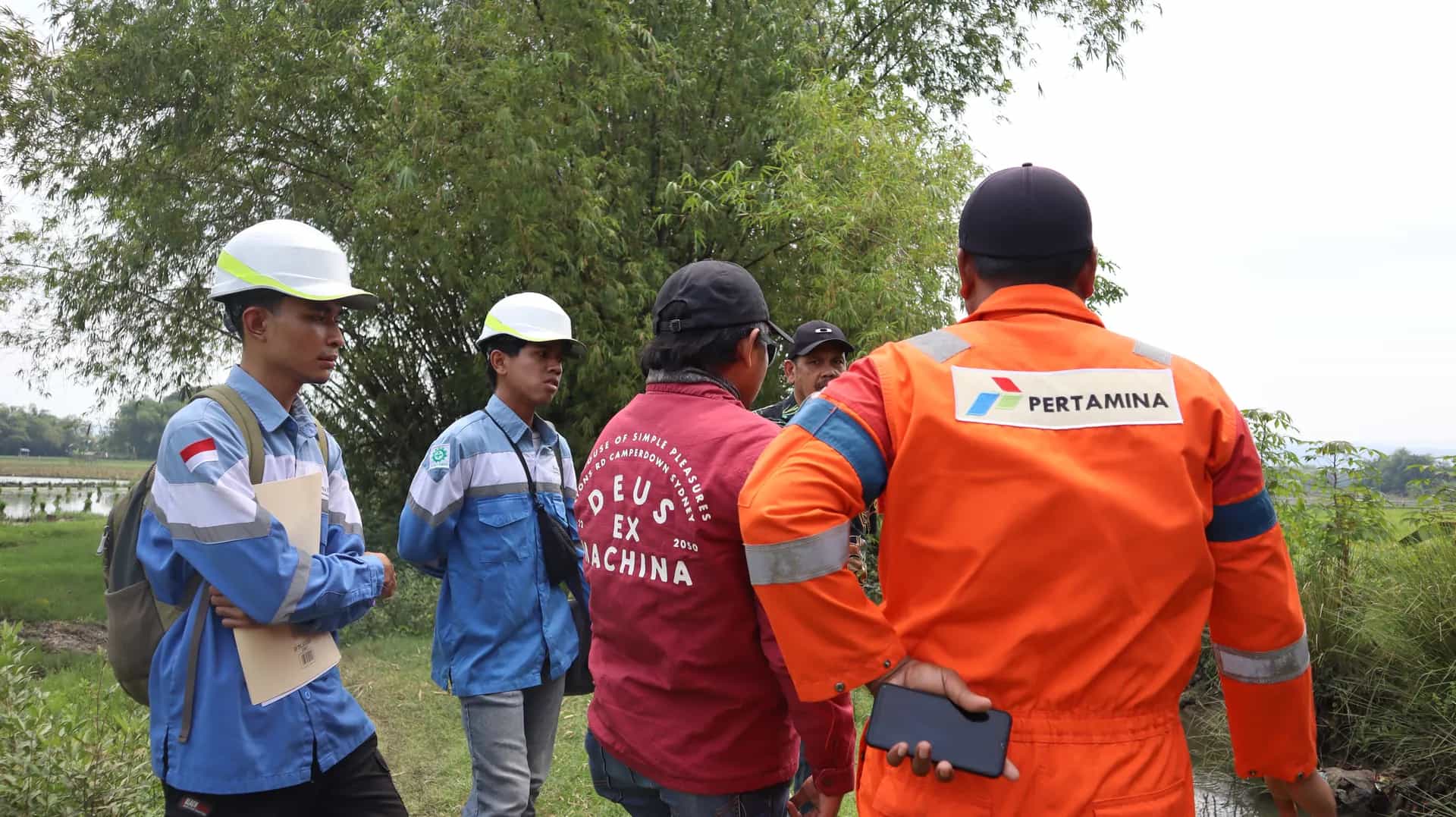 Survei Bangunan Sekitar Lokasi